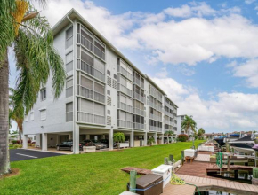 Royal Pelican 133 by Coastal Vacation Properties